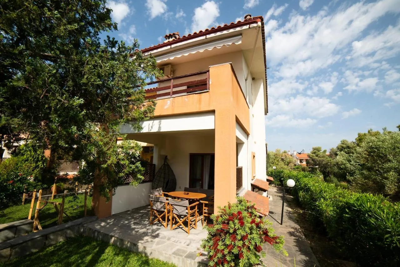 House In Pefkohori Villa Pefkochori